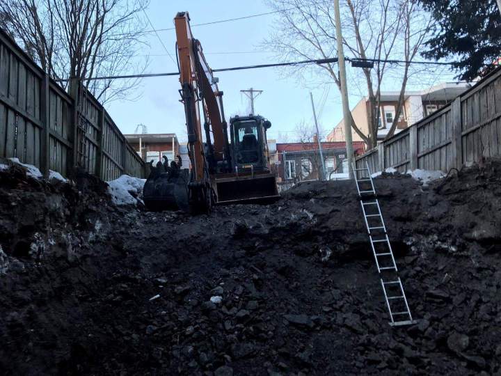 Travaux d'excavation résidentiels avec pelle mécanique – Hemmingford 